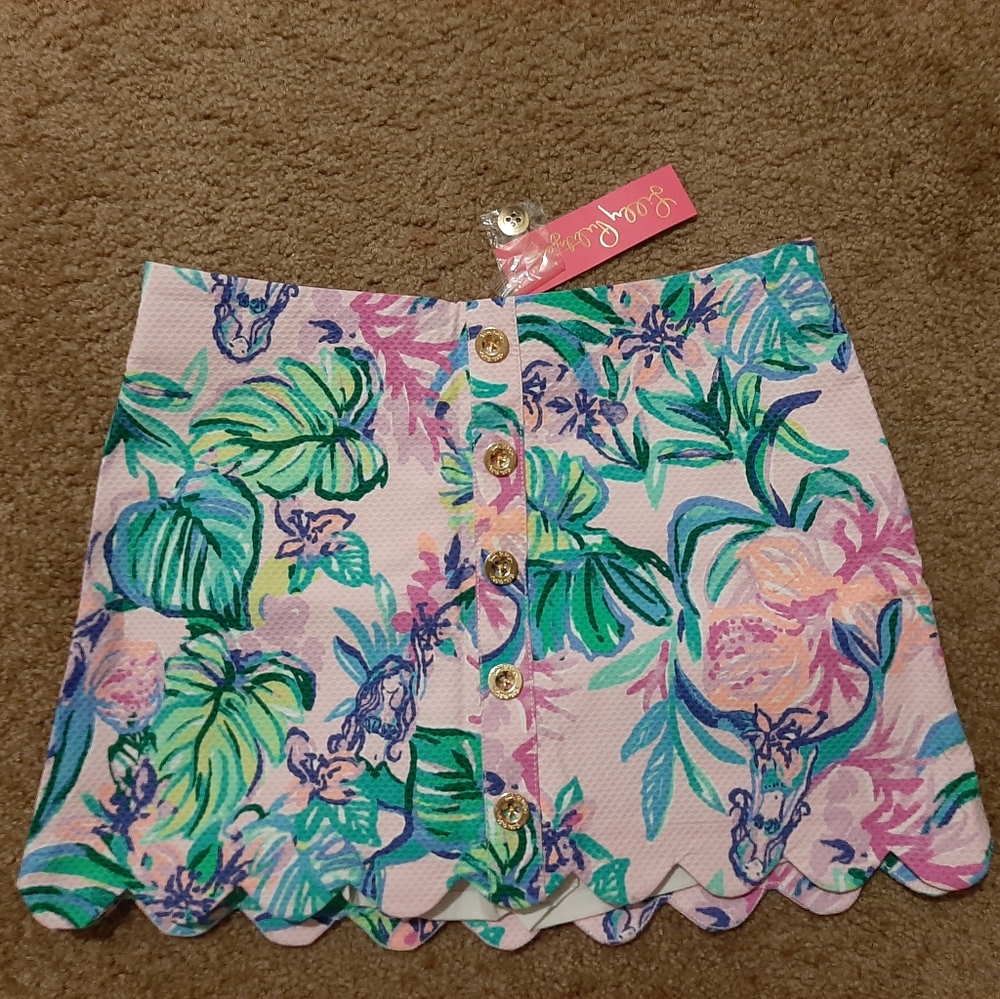 NWT Size 6 Skort